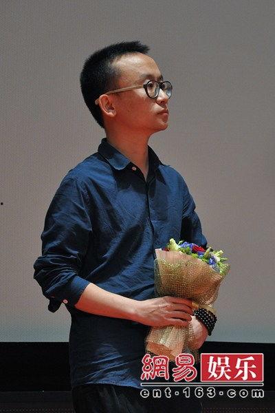 高群书睡女演员图片,真相与争议